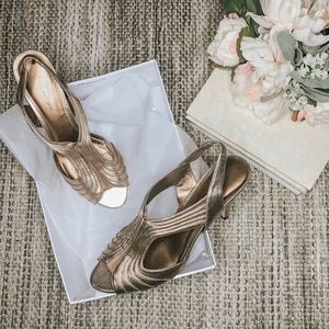 Ana Marino Metallic elegant gold heels pumps